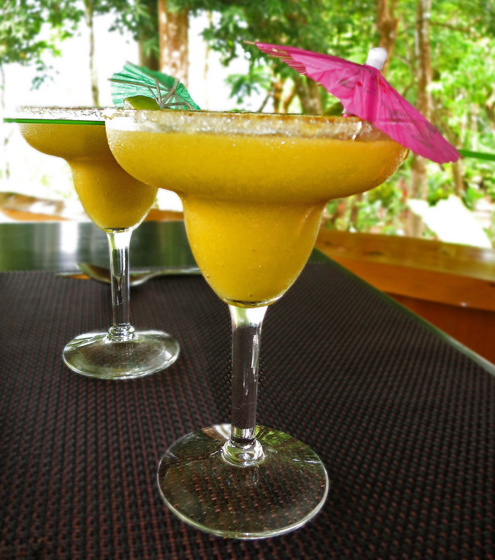 passion-fruit-martini-koktejly-eu